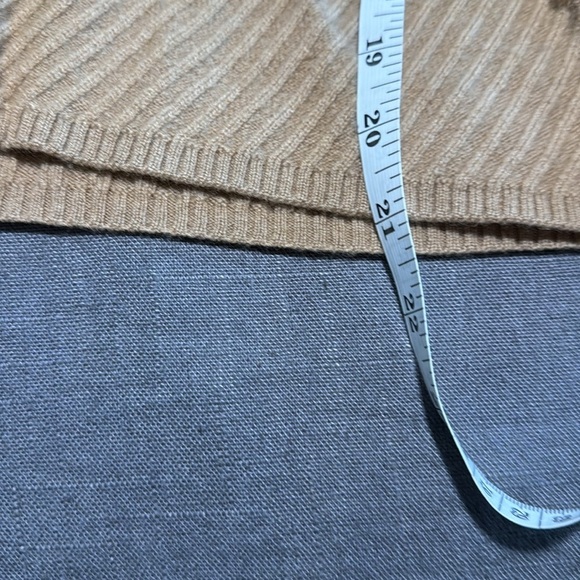 Wendy B Cashmere Mockneck sweater size medium - Picture 7 of 7